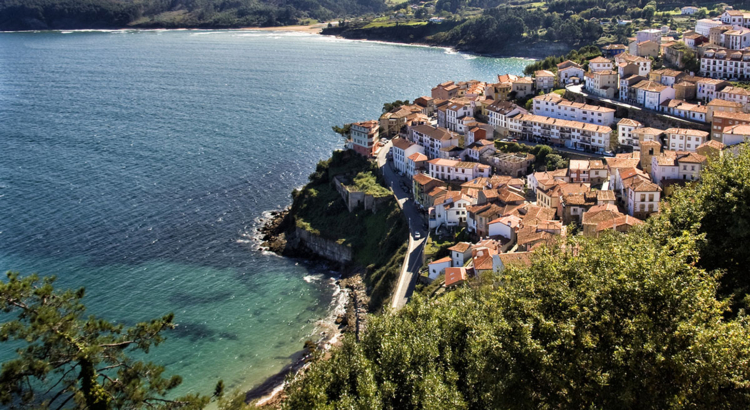 Lastres, Asturien